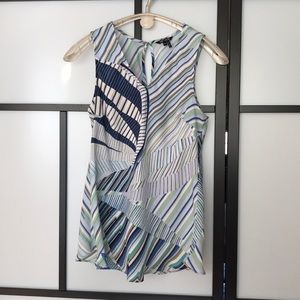 Nic&Zoe sleeveless top. Size petite small.